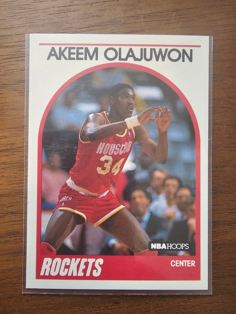 Akeem Olajuwon 1989-1990 NBA Hoops #180 - Houston Rockets - NBA HOF - Fresh Pull
